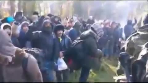 "Germany, Germany, let me go to my mother, border guard" chanting the illegals.