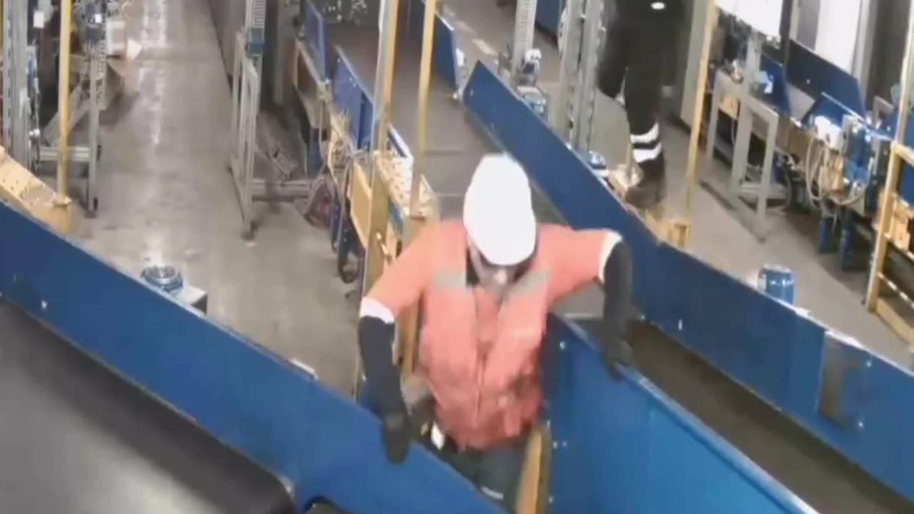 WCGW if you lose sight of your child at an airport.