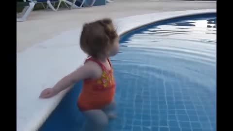 Funny Baby try to get into the swimming Pool - Funny Videos For Kids