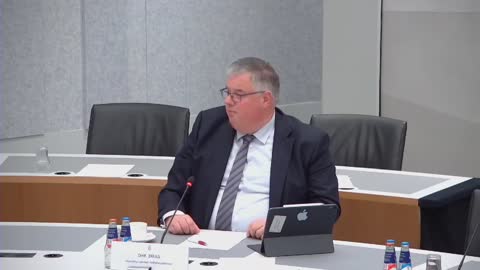NIJMEEGSE BURGEMEESTER HUBERT BRULS IS EEN HANDLANGER VAN HET CORRUPTE REGIEM IN NEDERLAND !!