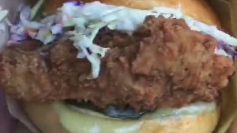 CHICKEN SANDWICHES