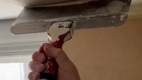 Smoothing mud