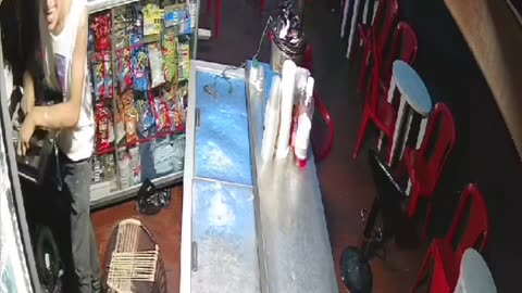 Robo a una tienda en Bucaramanga