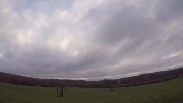 Sun Rise 4 18 22 37f/3c