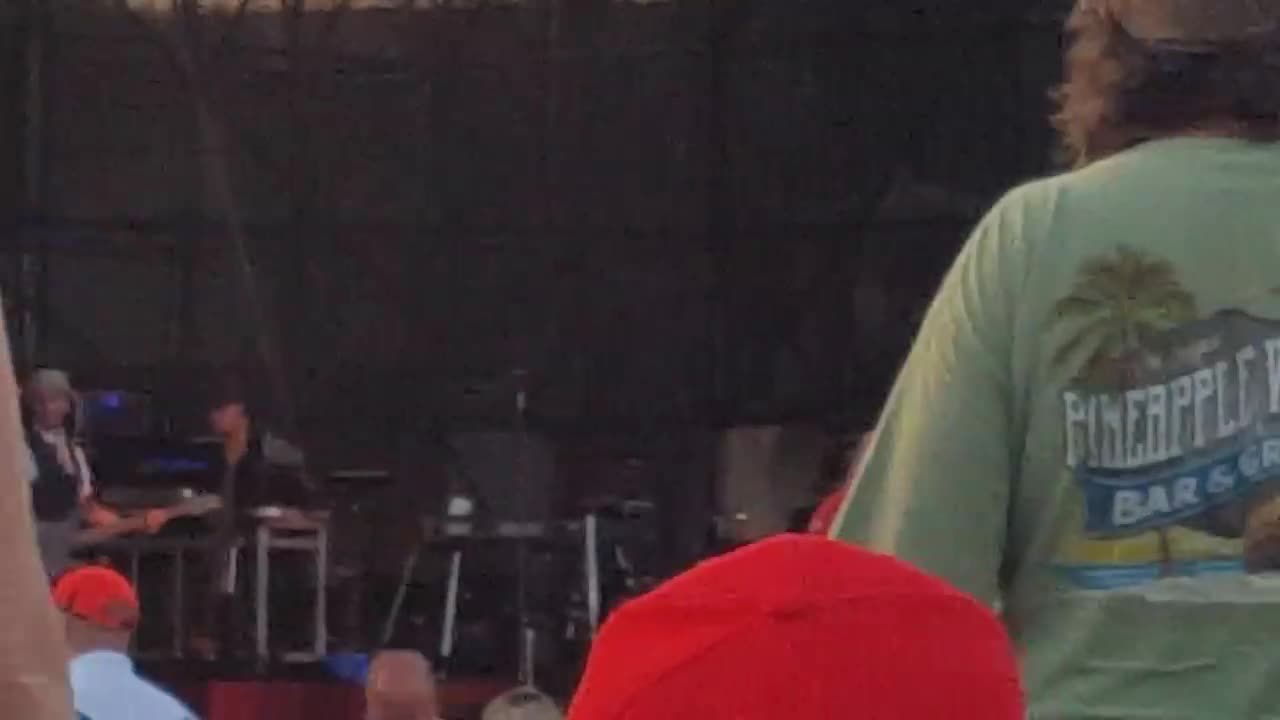 Huey Lewis And The News "Hip To Be Square"