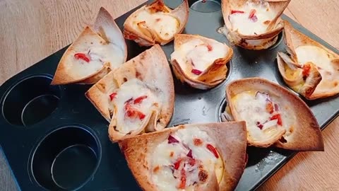 Tortillas egg cups ! Simple and Delicious Breakfast