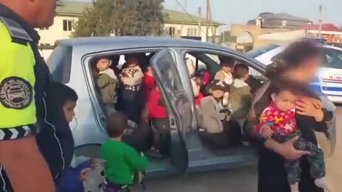 Uzbekistan - Driver was arrested for transporting 25 children in a single vehicle