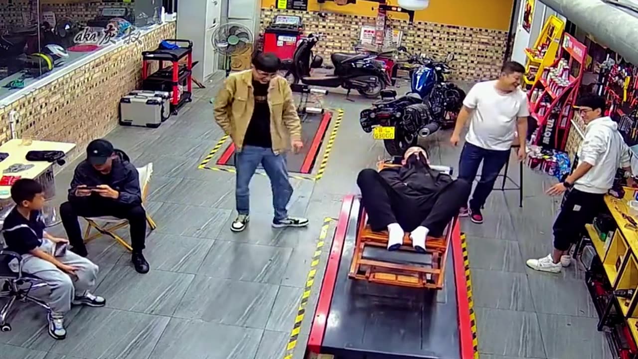Extremely amusing video, laughter is highly recommended #viral #funny