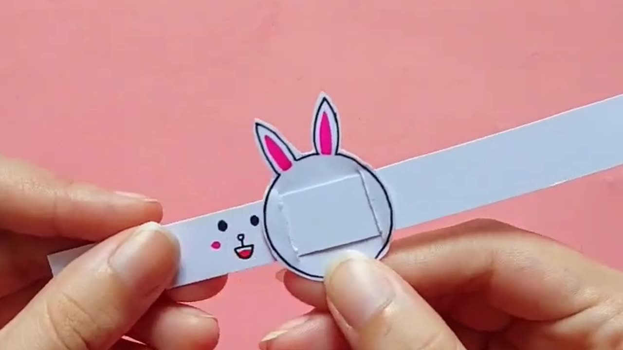 Day 14 of 30 Day paper craft Challange/origami mood watch.