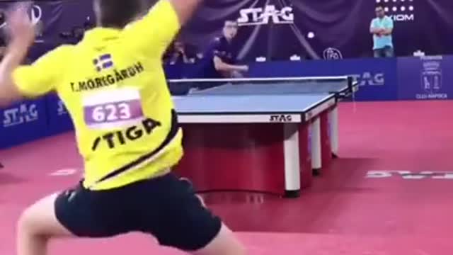 This table tennis match is unreal