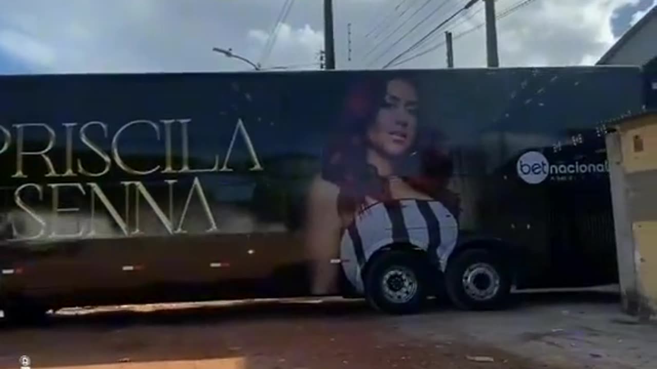 Nice bus