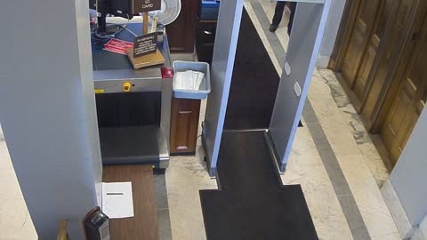 1017RSOB01DelAveADADoor_2021-01-06_08h22min00s780ms.mp4