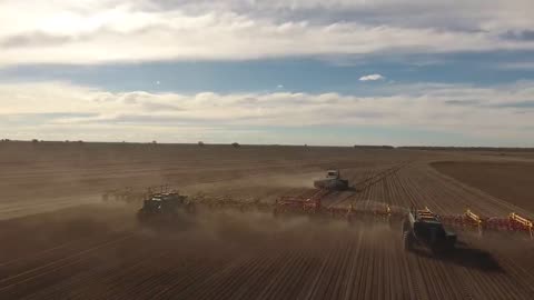 2019_Planting__Zells_214ft_Airseeder_(worlds_largest_planter)