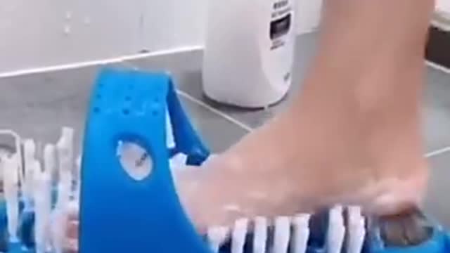 Foot washer