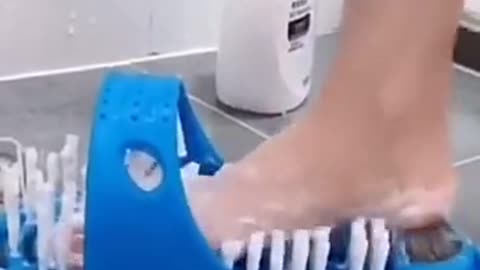 Foot washer