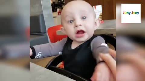 Short tiktok of funny babies.