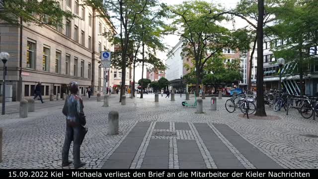 15.09.2022 Kiel - #leuchtturmard - Mahnwache vor dem Gebäude der Kieler Nachrichten