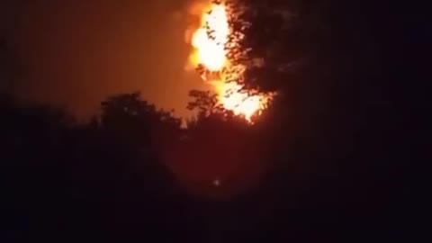 Δεξαμενή πετρελαίου στο Ντονέτσκ 26/7