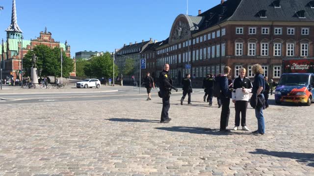Christiansborg Slotsplads 01.06.21