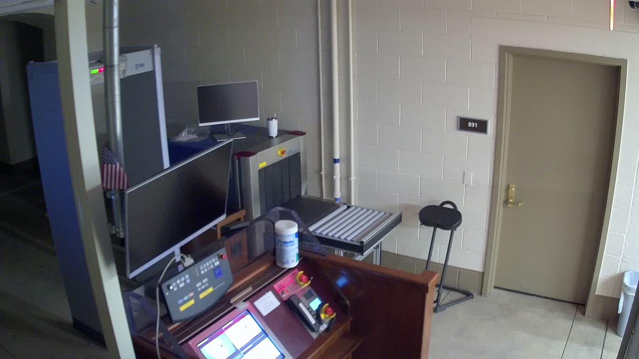 5132CHOBBAGarageScreening1_2021-01-06_02h23min09s893ms.mp4