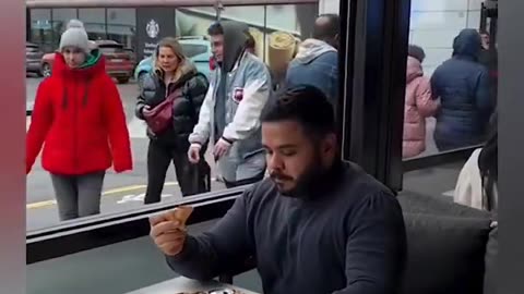 Pizza > Wallet