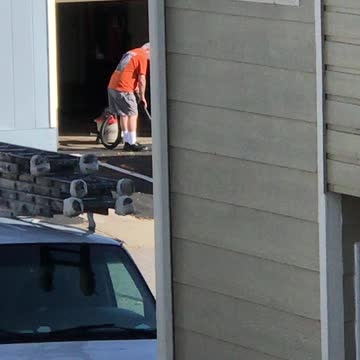 Crazy ppl doing strange thing.