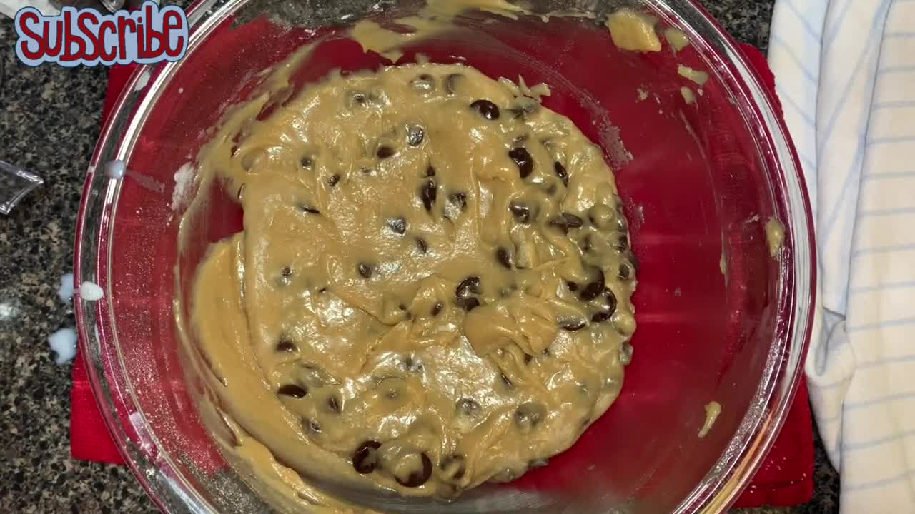 Eggless Chocolate Chip Cookies