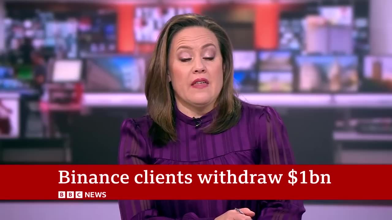 Binance clients withdraw _1 billion after money laundering charges _ BBC News