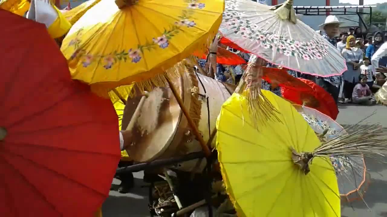 DEFILE TA'ARUF KAFILAH CITY OF TASIKMALAYA 37th MTQ