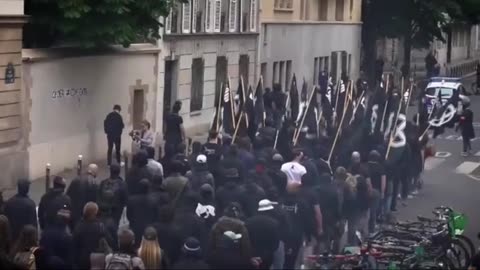 Hazafias felvonulás Franciaországban II.