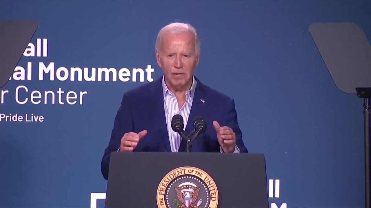 Joe Biden lies again about kissing men!! 😳