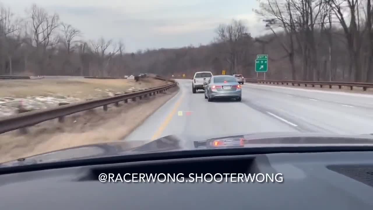 Stupid Young Driver *1min