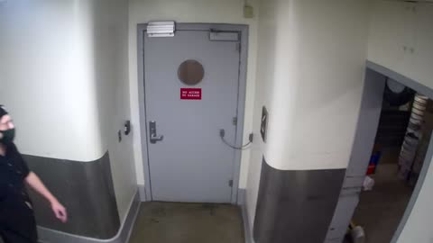 6128RHOBSBRSBST4Stairwell4_2021-01-06_10h00min01s280ms.mp4