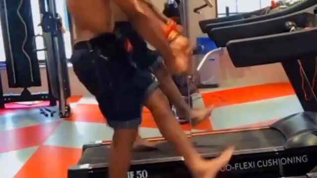 Make some moves | dance in treadmill