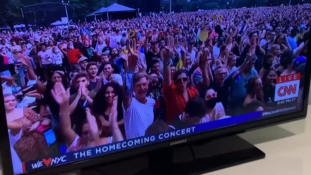 Don Lemon at Massive Concert in NYC During Delta Wave. NYC Will Implement Vaccine Passports.