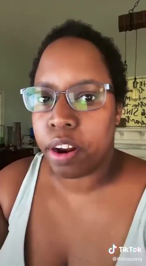 Black woman obliterates Alyssa Milano: 'You don’t have to be a white supremacist, you can be better'