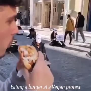 🤣🤣채식주의자 시위에서 햄버거를 먹다니요