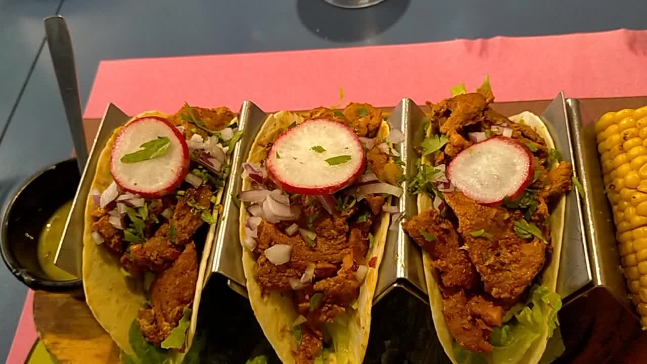 Tacos Al pastor mexican food