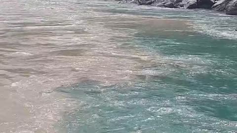 Two different meeting of different water color