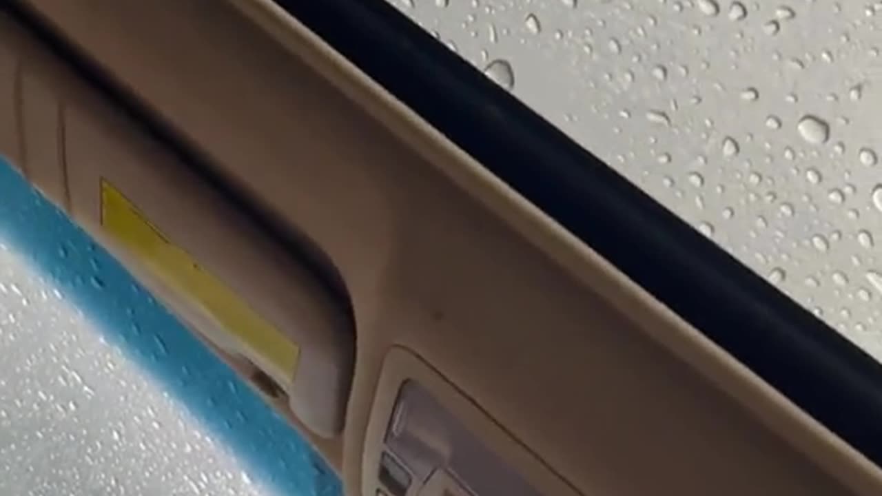 Rainy day with grande