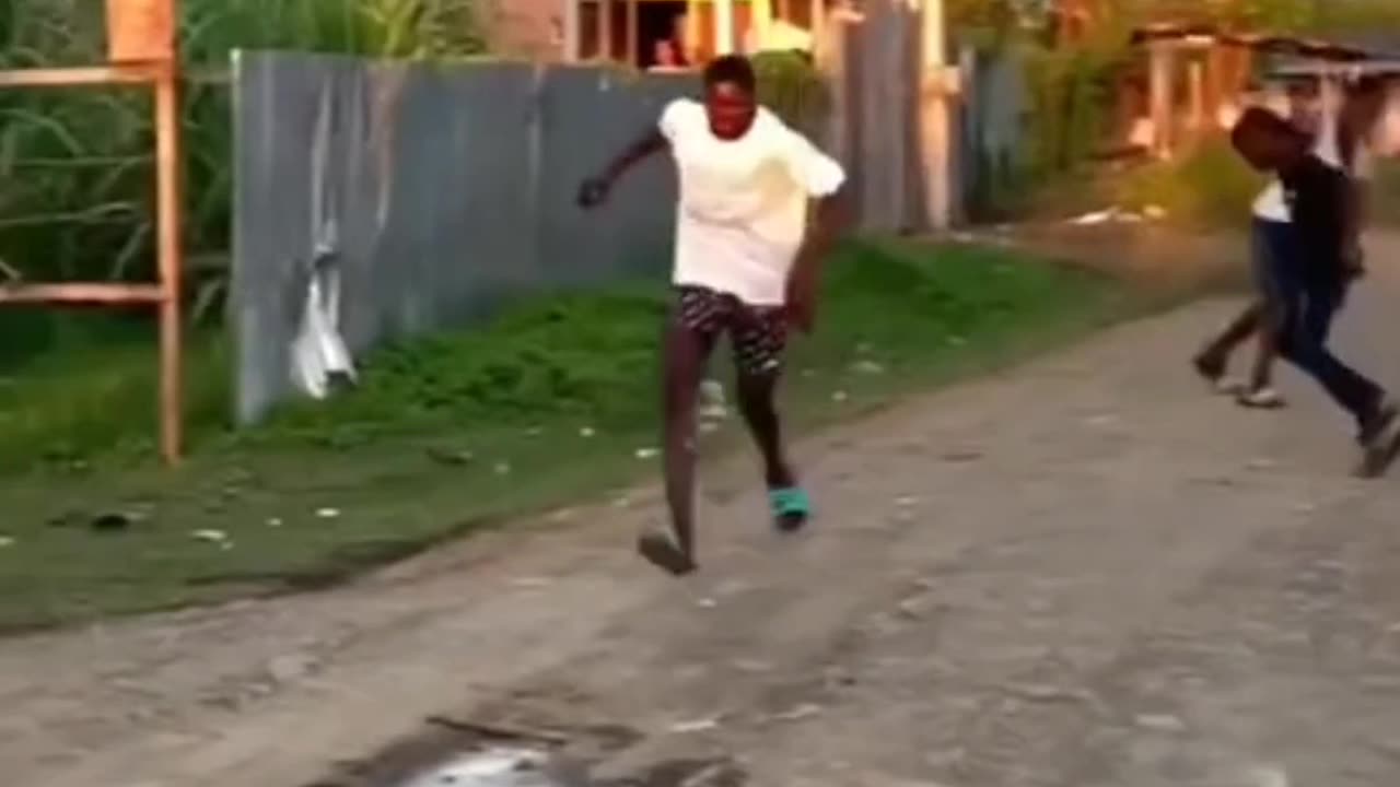 LOL4🤣