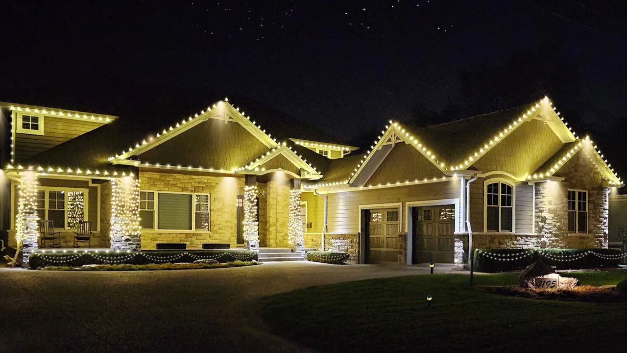 Thunder Spray’s All-Inclusive Christmas Light Installation!