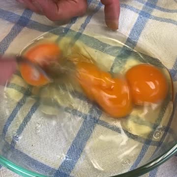 #2 Scrambled Egg Sliders with the Awesome