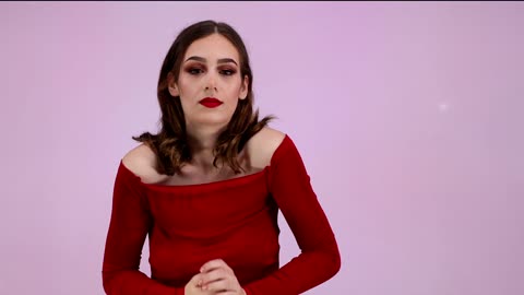 Nice girl showing her make up style