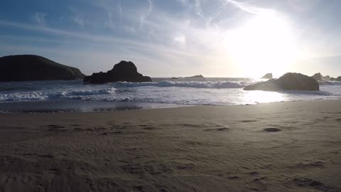 Relaxing crashing waves on the Oregon Coast.