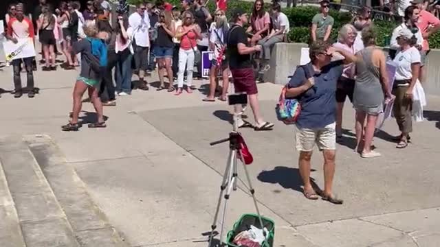 Students Protesting Vaccine Booster Mandates at Western University in Canada