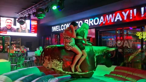 GIRL TAKE ON THE BULL! Benidorm Bull Ride. Mechanical Bull EPIC FAIL