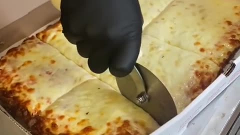 Cheese pizza