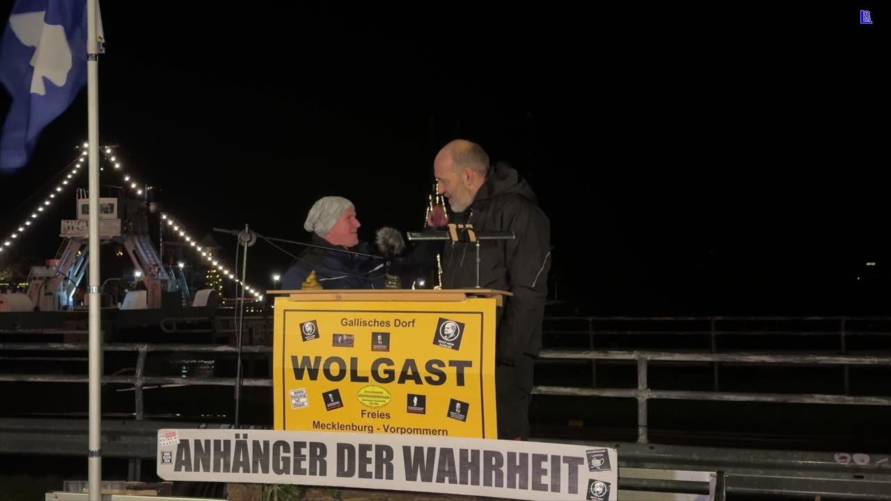 Wolgast - Stefan eröffnet die Kundgebung 17-12-2024