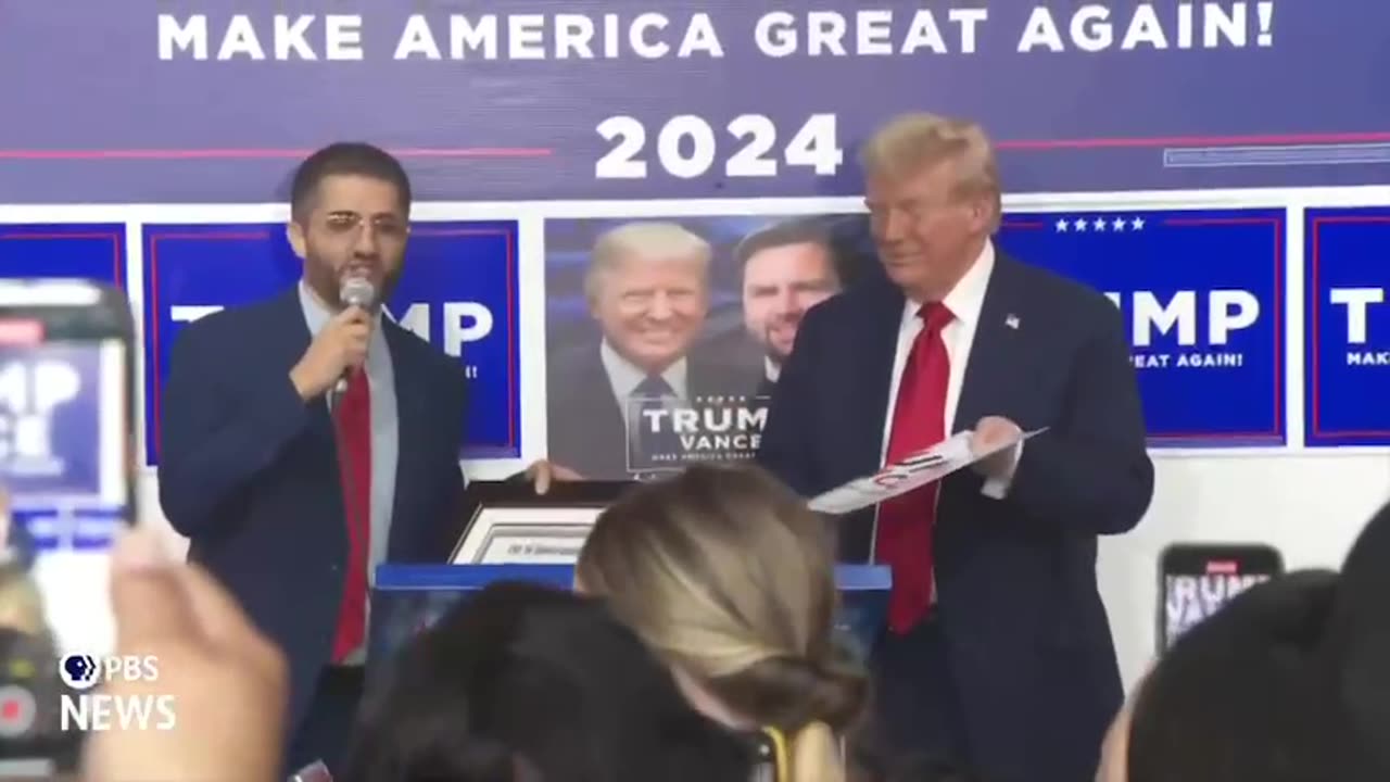 Hamtramck, Michigan Mayor Amer Ghalib Presents President Trump with a Certificate of Appreciation!